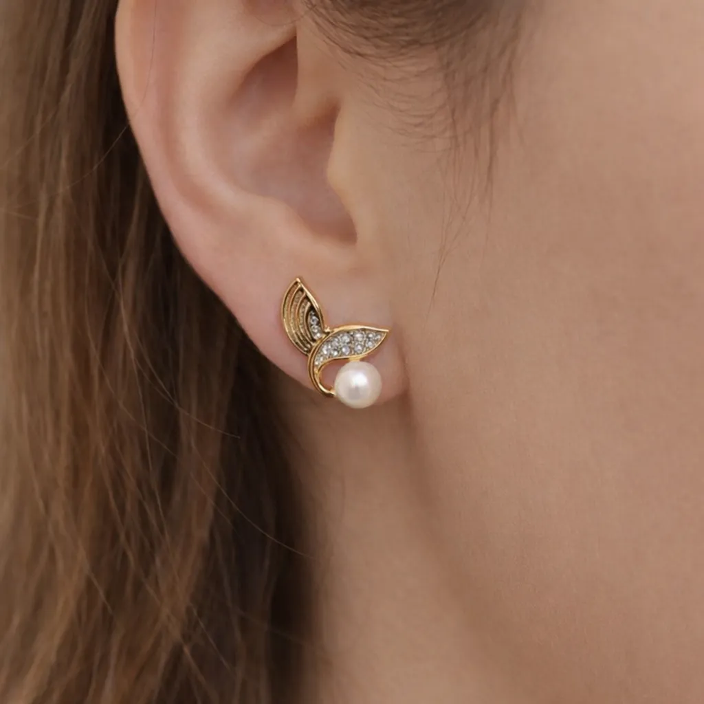 [Golden Leaf Spark Earrings] Golden Leaf Spark Earrings