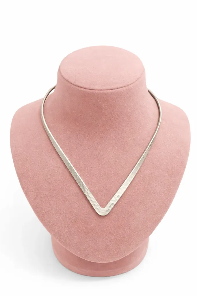 V-Shape Collar Neckpiece