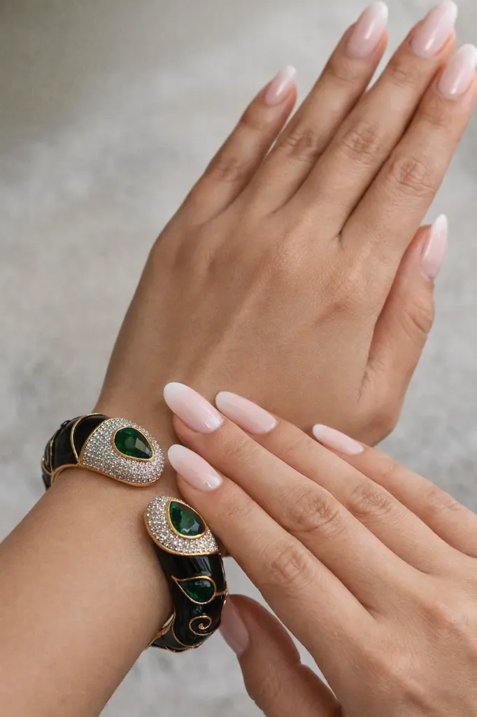 [Emerald Statement Cuff] Emerald Statement Cuff